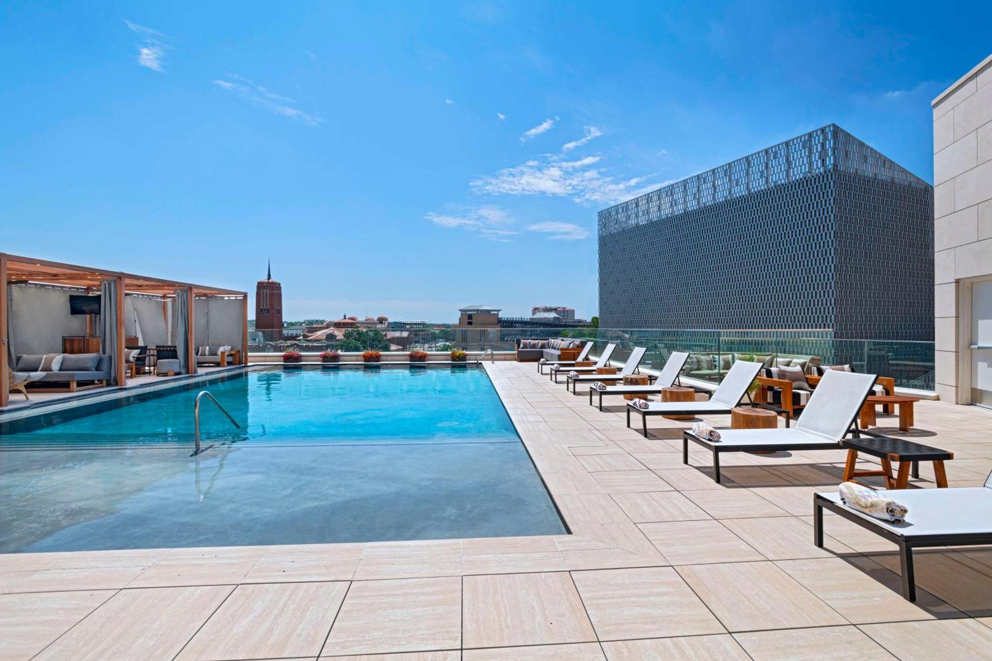 Hotel Thompson - Riverwalk, By Hyatt 5*