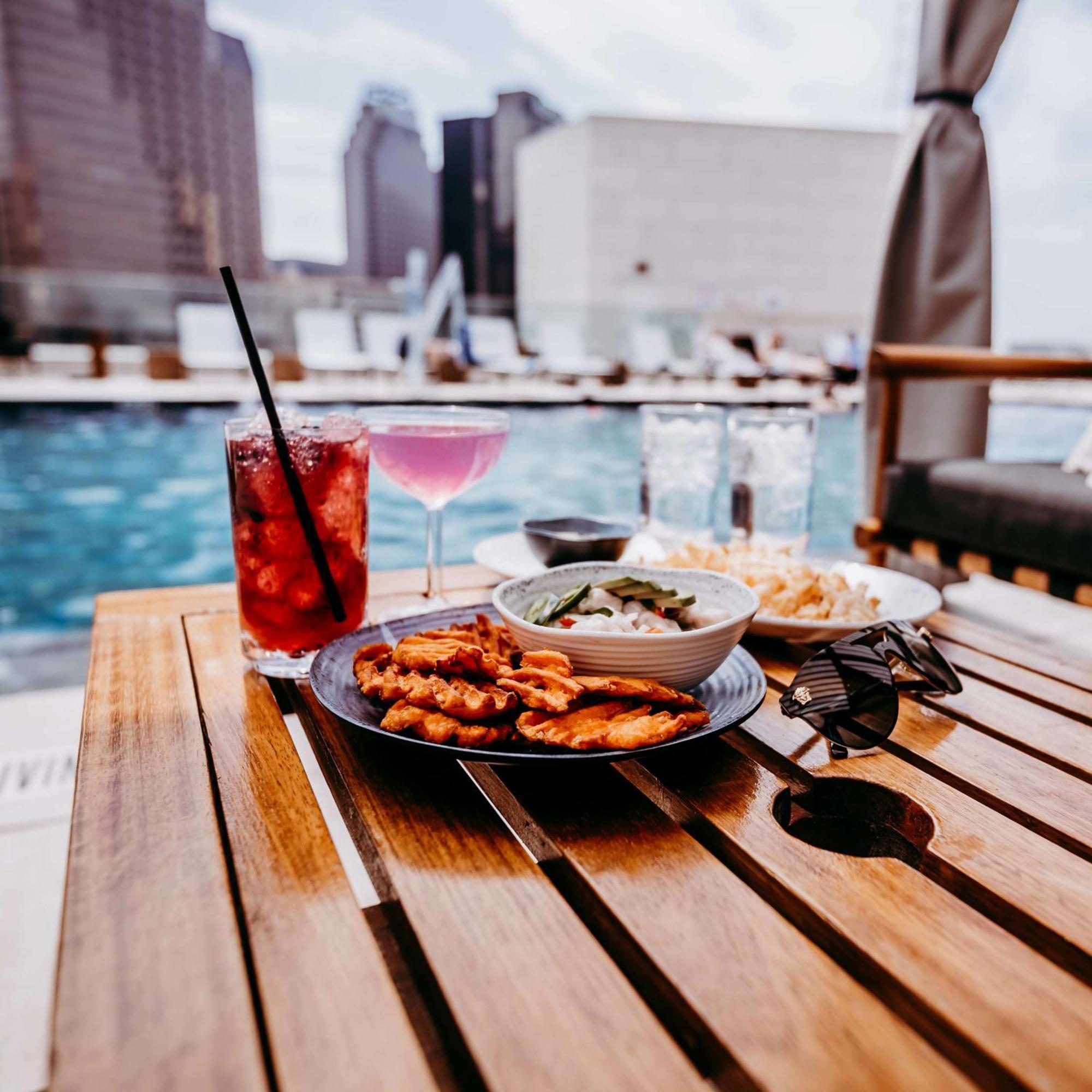 Hotel Thompson - Riverwalk, By Hyatt 5*
