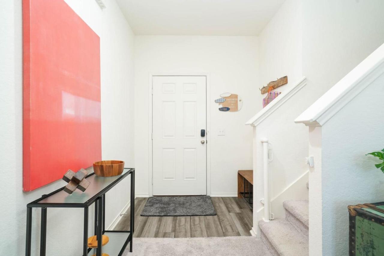 Rare Find Sleeps 13 Family Fun *