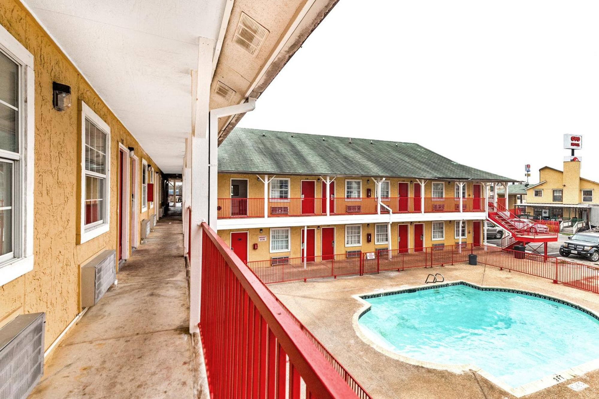 Oyo Lackland Near Seaworld Hotel *