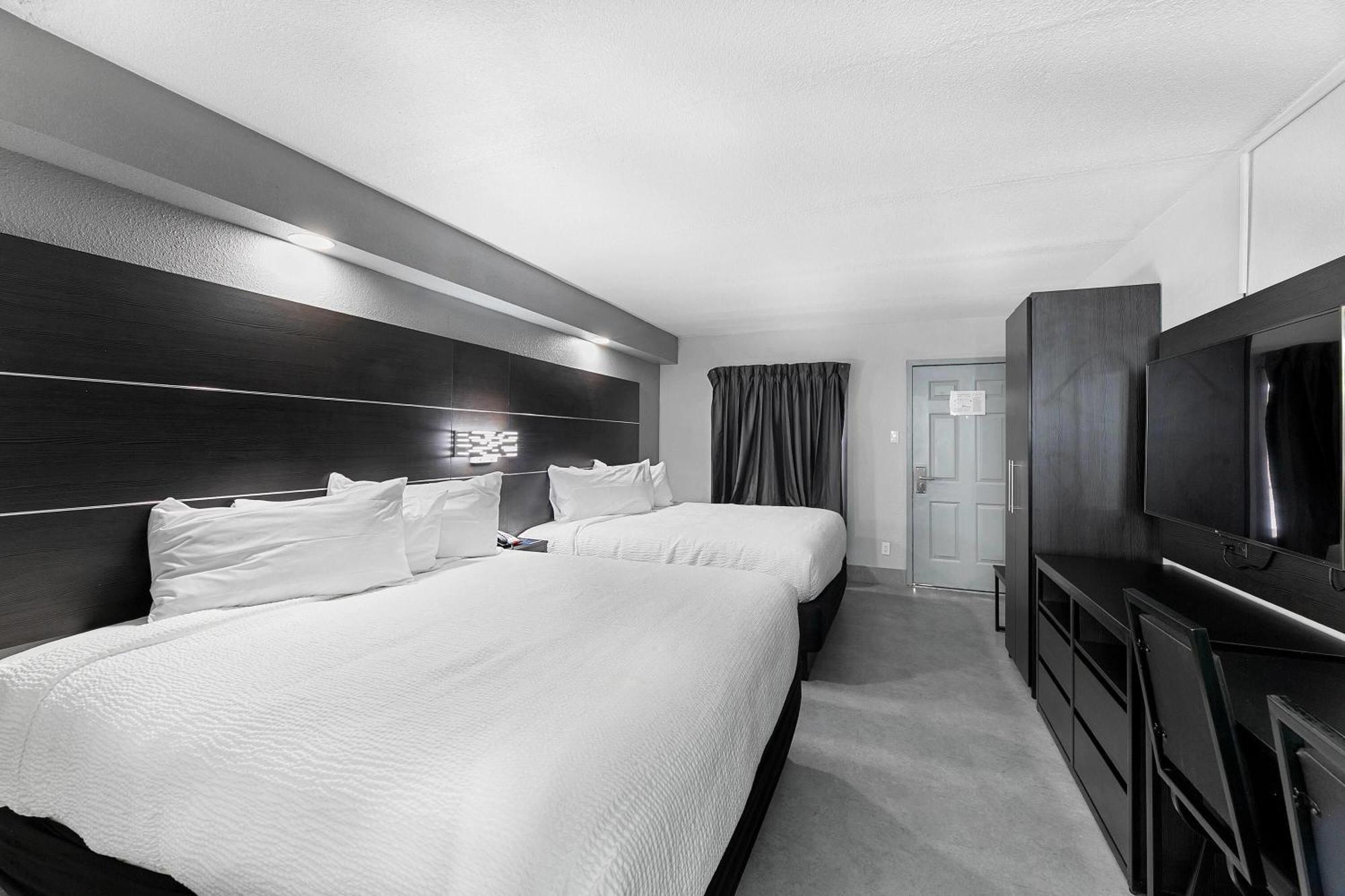 GreenTree Inn San Antonio/Lackland Air Force Base * San Antonio
