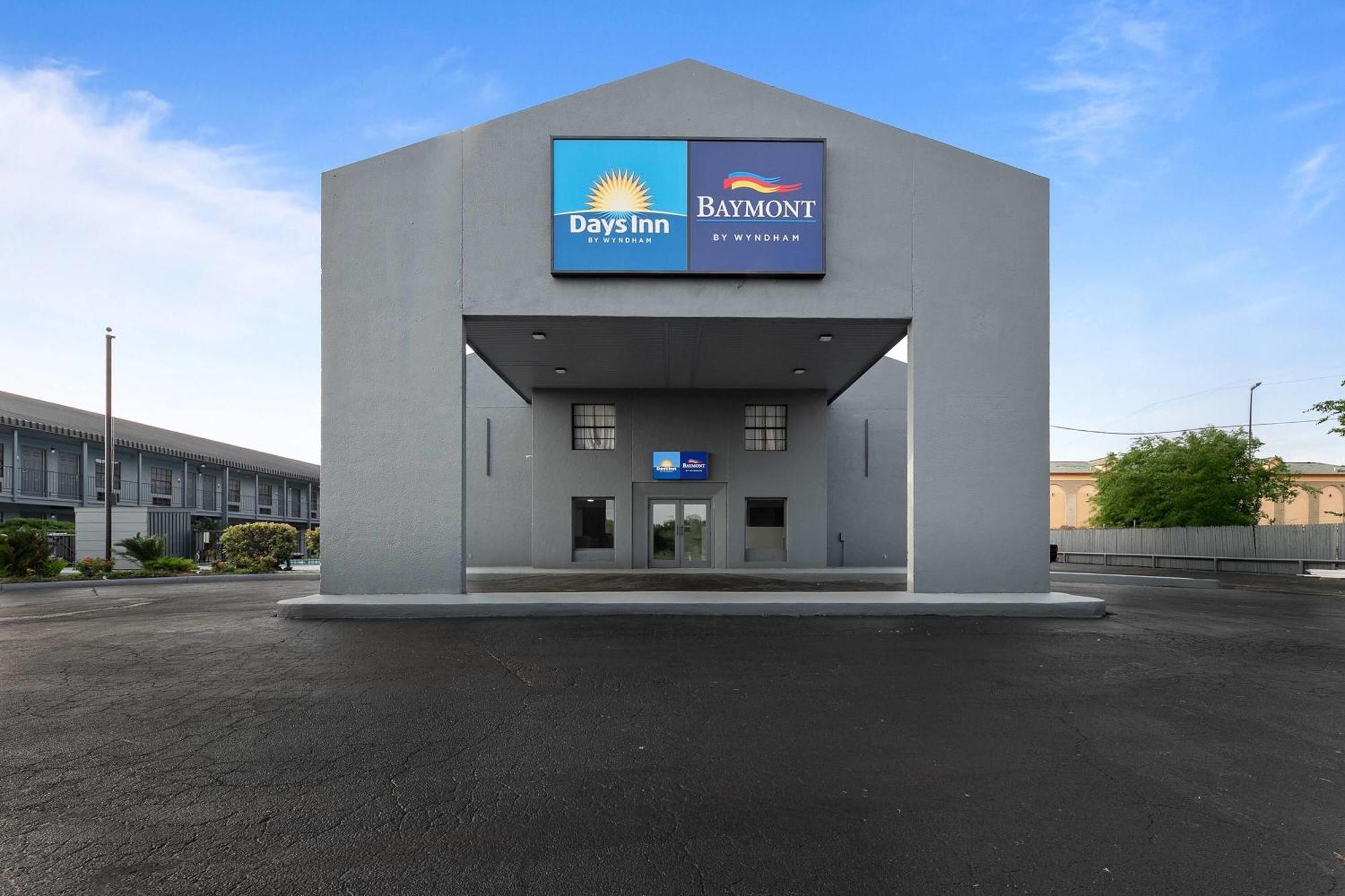 Hotel GreenTree Inn San Antonio/Lackland Air Force Base