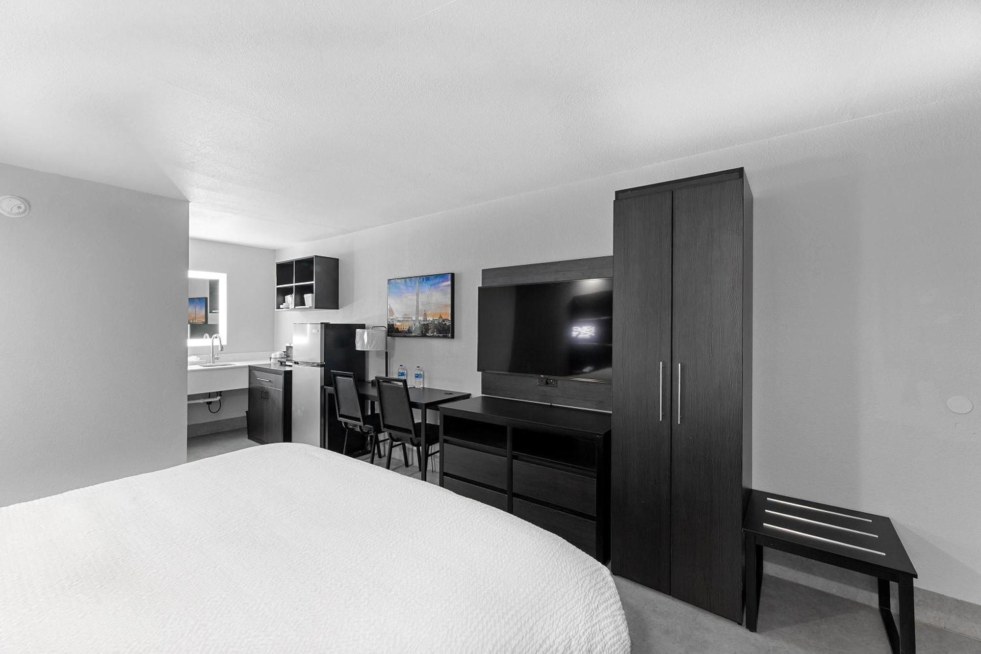 GreenTree Inn San Antonio/Lackland Air Force Base Hotel *