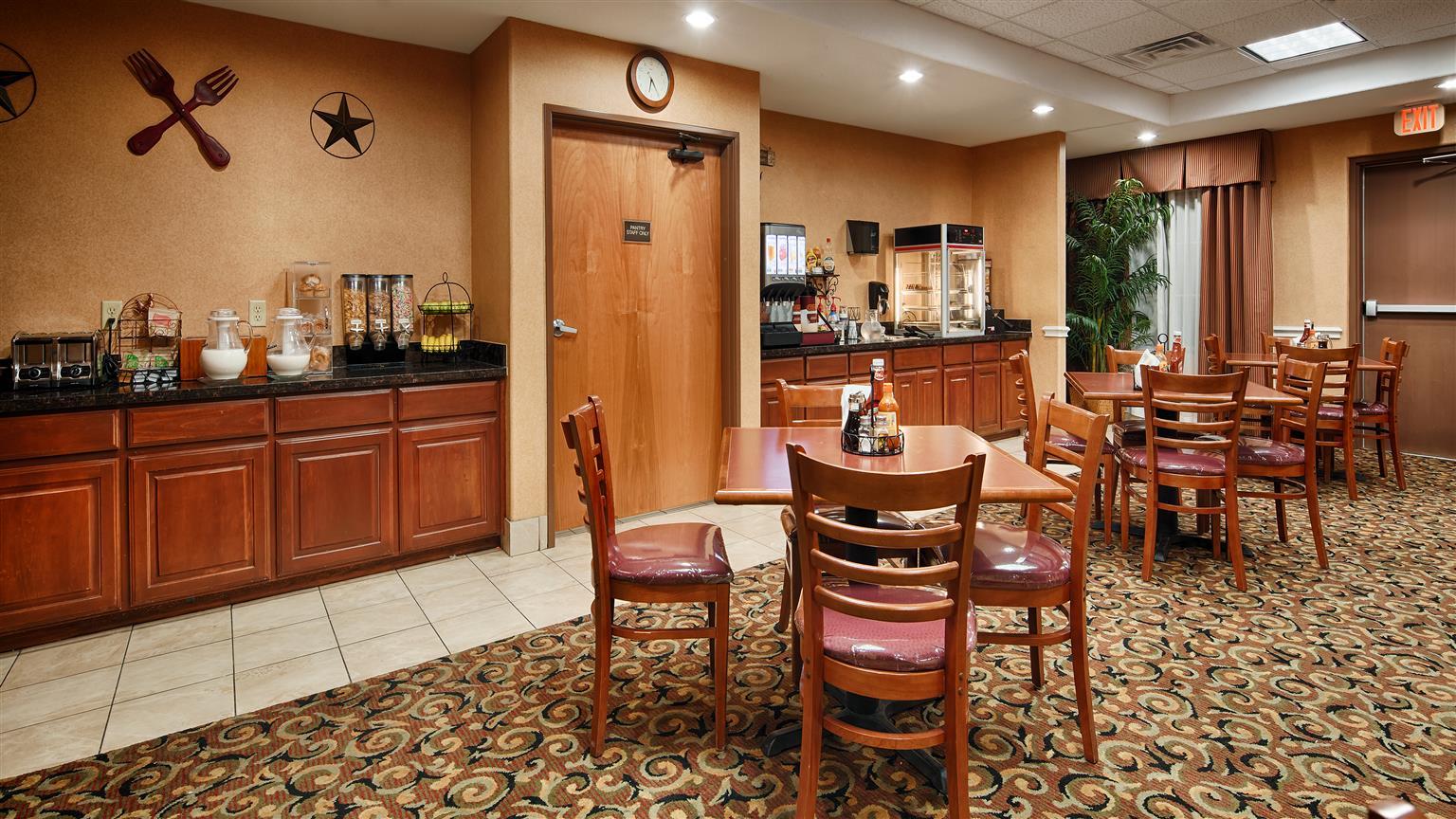 Western East & Hotel 3*