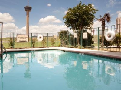 Staybridge Downtown Convention Center By Ihg San Antonio