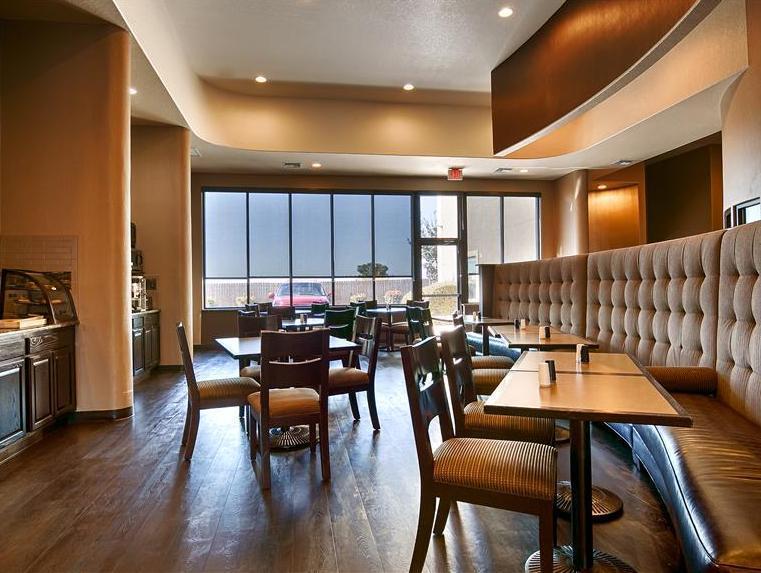 Western Lackland And Suites. Hotel