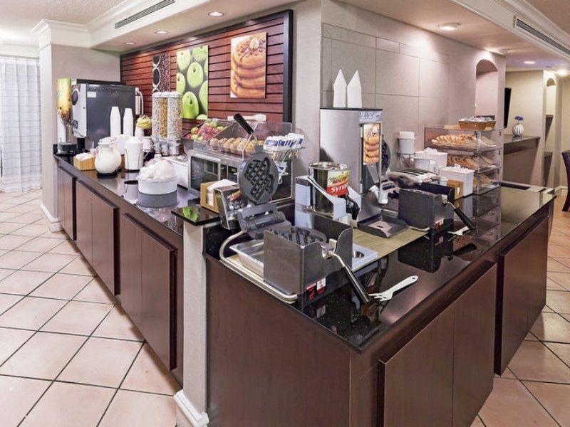 Hotel La Quinta By Wyndham I-35 N At Toepperwein San Antonio