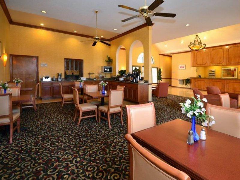 Surestay By Western Fiesta San Antonio