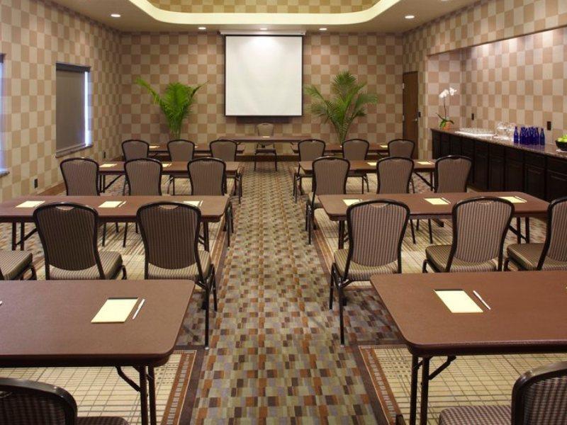 Hotel Western Lackland And Suites.