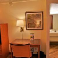 La Quinta By Wyndham Lackland Hotel