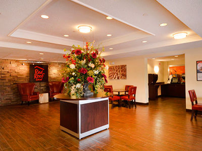 Red Roof Plus+ Downtown - Riverwalk Hotel