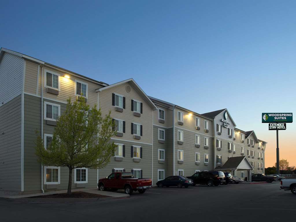 Woodspring San Antonio North I-35 Hotel 2*