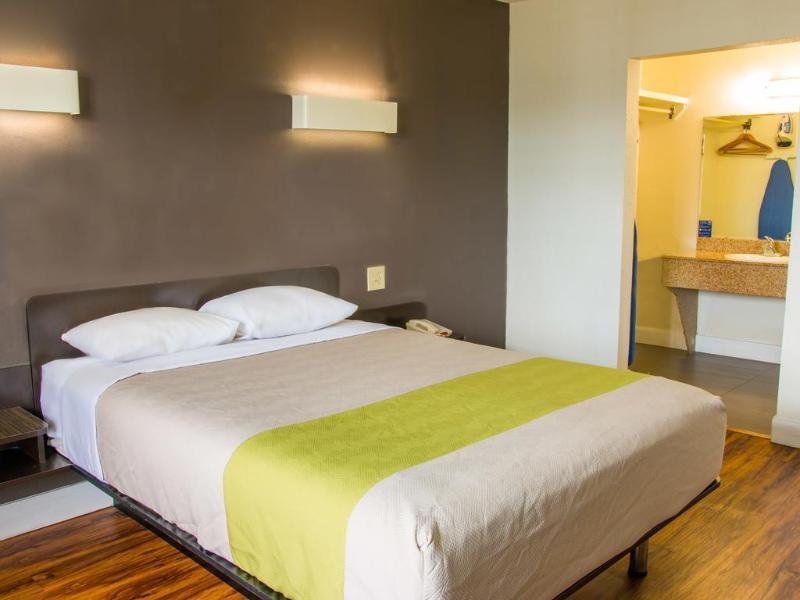 Hotel GreenTree Inn San Antonio/Lackland Air Force Base *