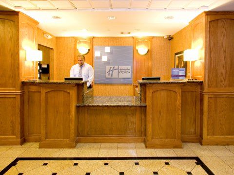 Express North Riverwalk Area By Ihg San Antonio