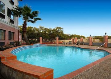 Quality & Northwoods Hotel San Antonio