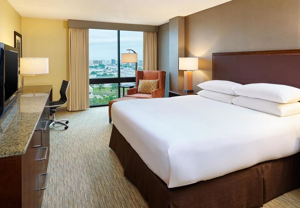 Hotel Aloft Airport San Antonio