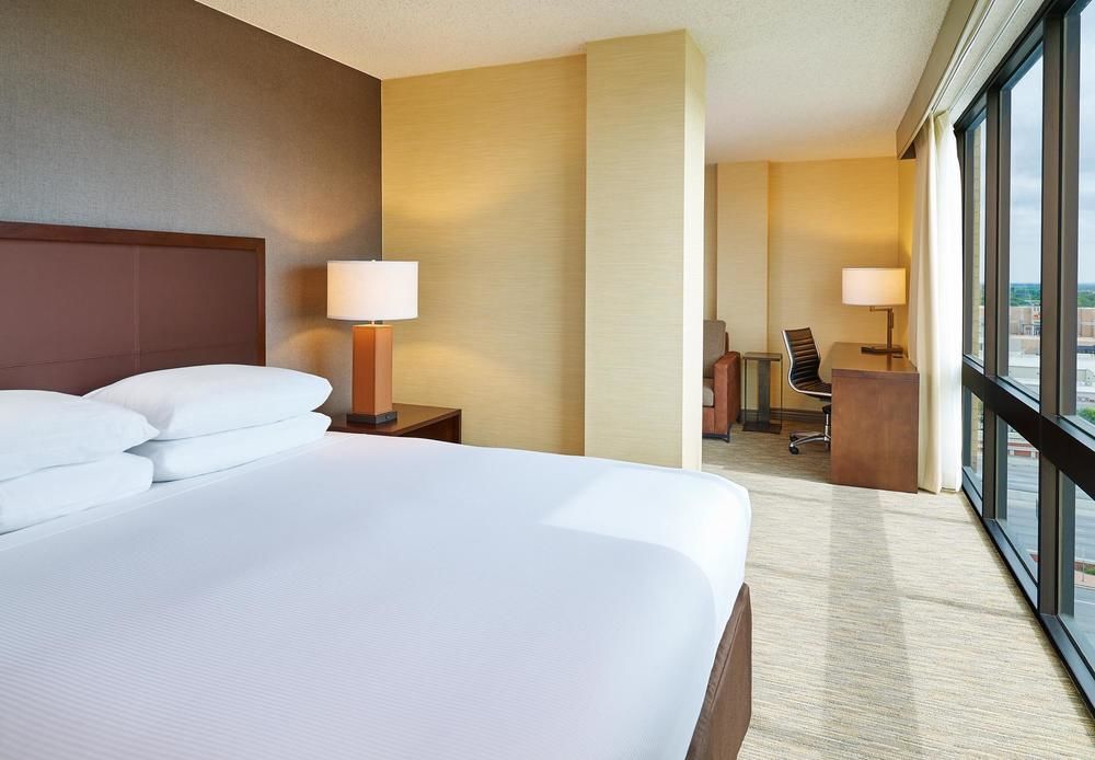 Aloft Airport San Antonio