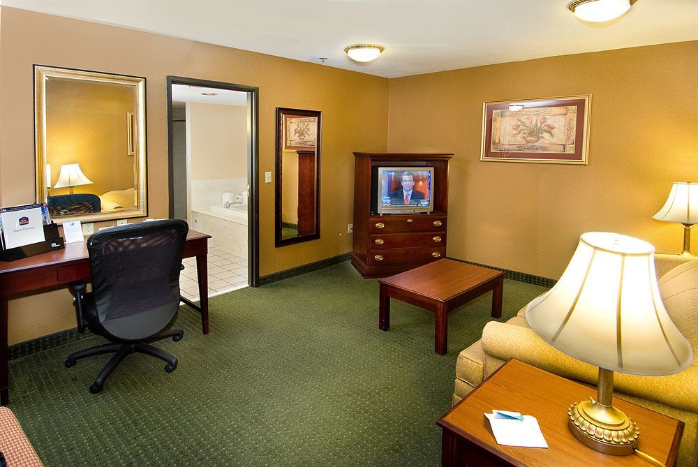 Western Alamo Downtown Hotel 3*