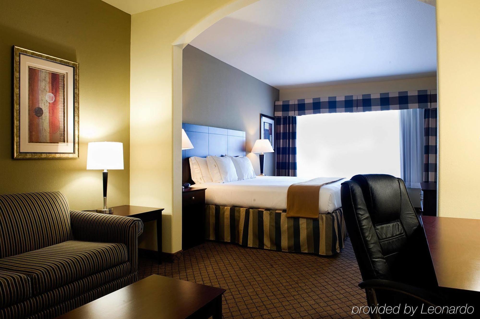 Express & Nw-medical Area By Ihg Hotel 3*
