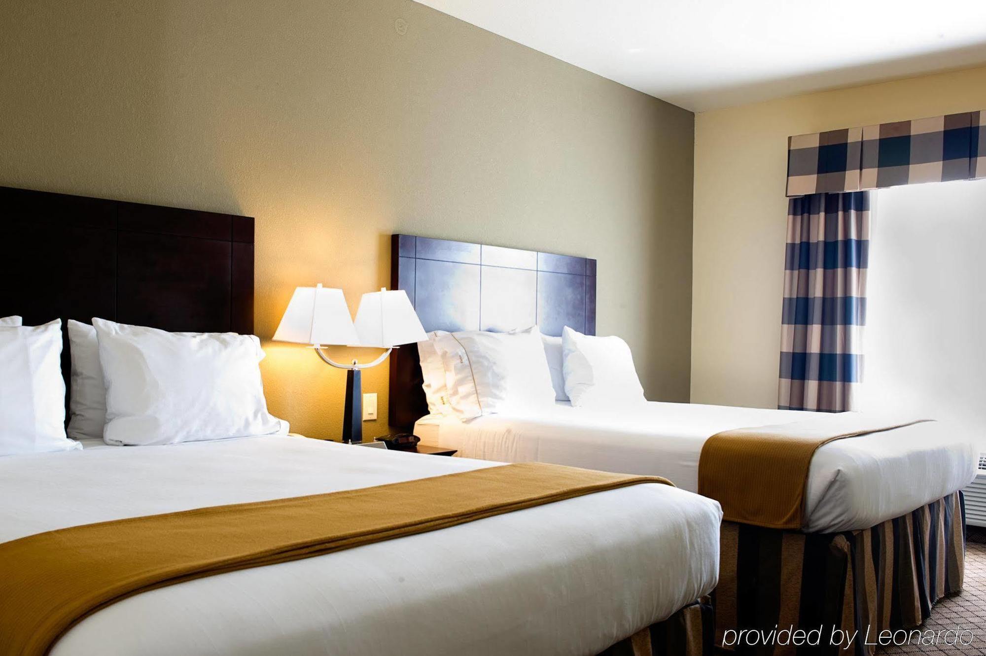 Express & Nw-medical Area By Ihg 3*