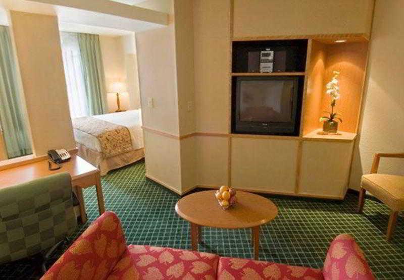 Fairfield & By Marriott Downtown/market Square San Antonio