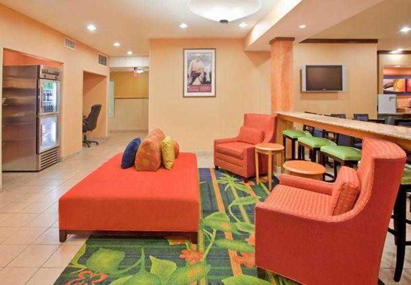 Fairfield & By Marriott Downtown/market Square Hotel 3*
