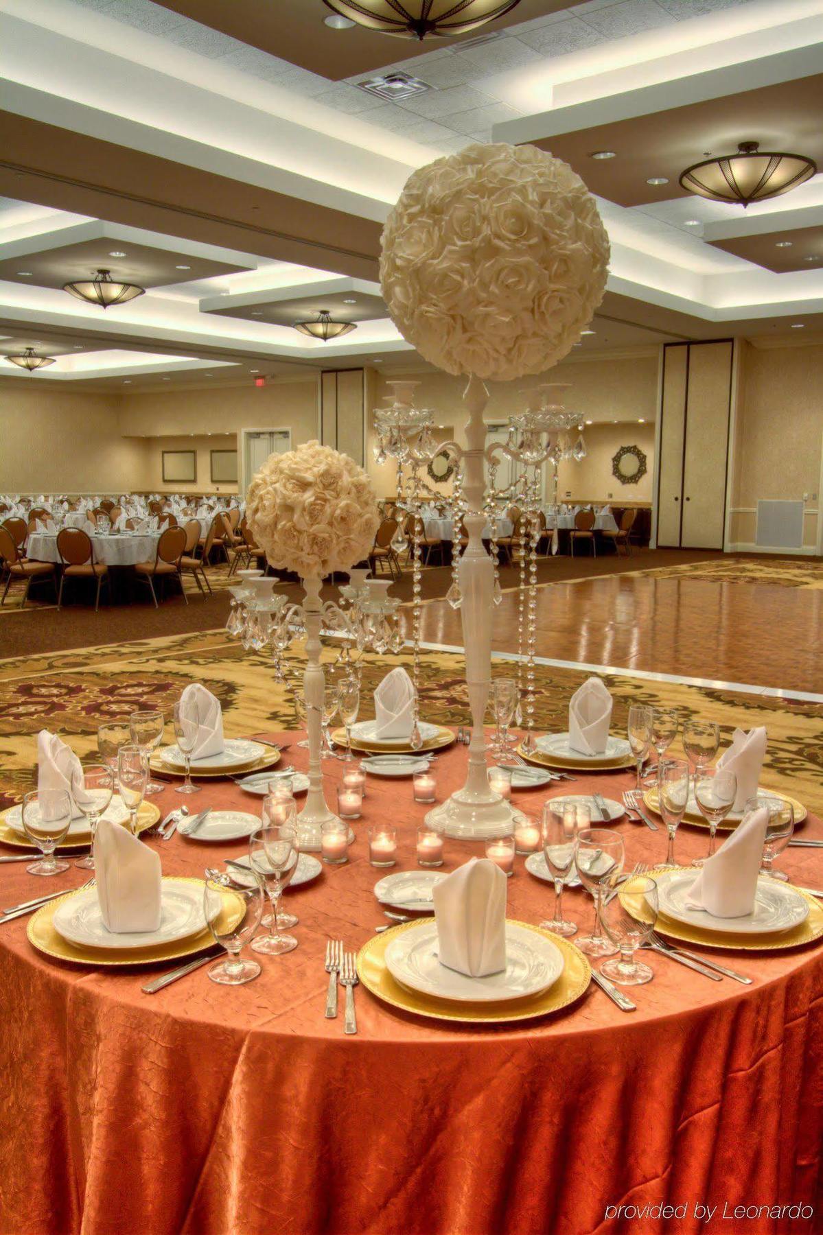 Embassy Riverwalk-downtown Hotel 4*