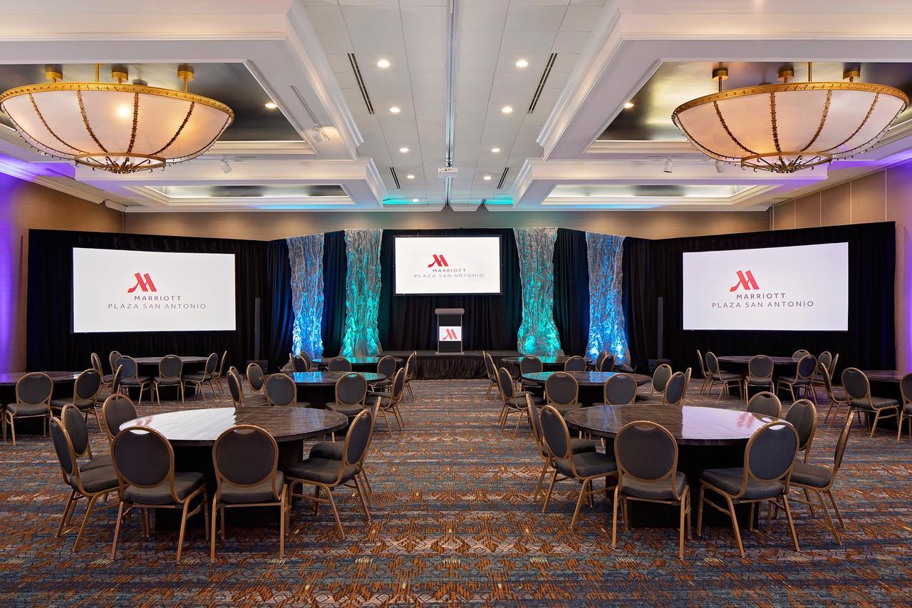 Marriott Plaza Hotel 4*