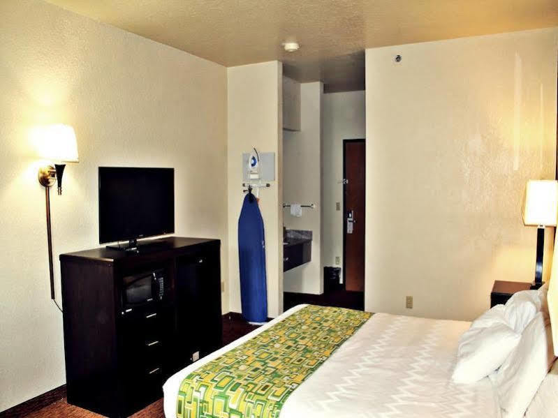 Hotel Surestay By Western Airport San Antonio