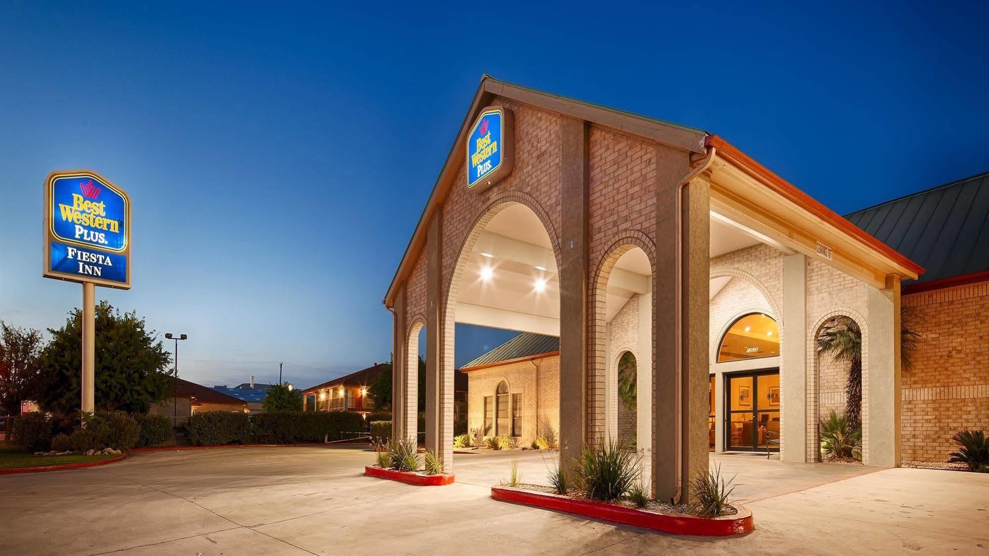 Surestay By Western Fiesta San Antonio