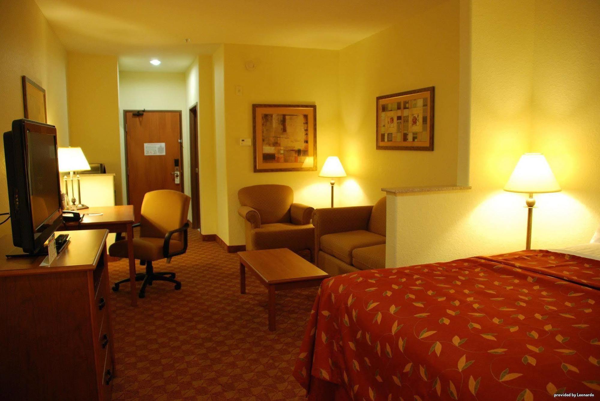 Western East & Hotel 3*