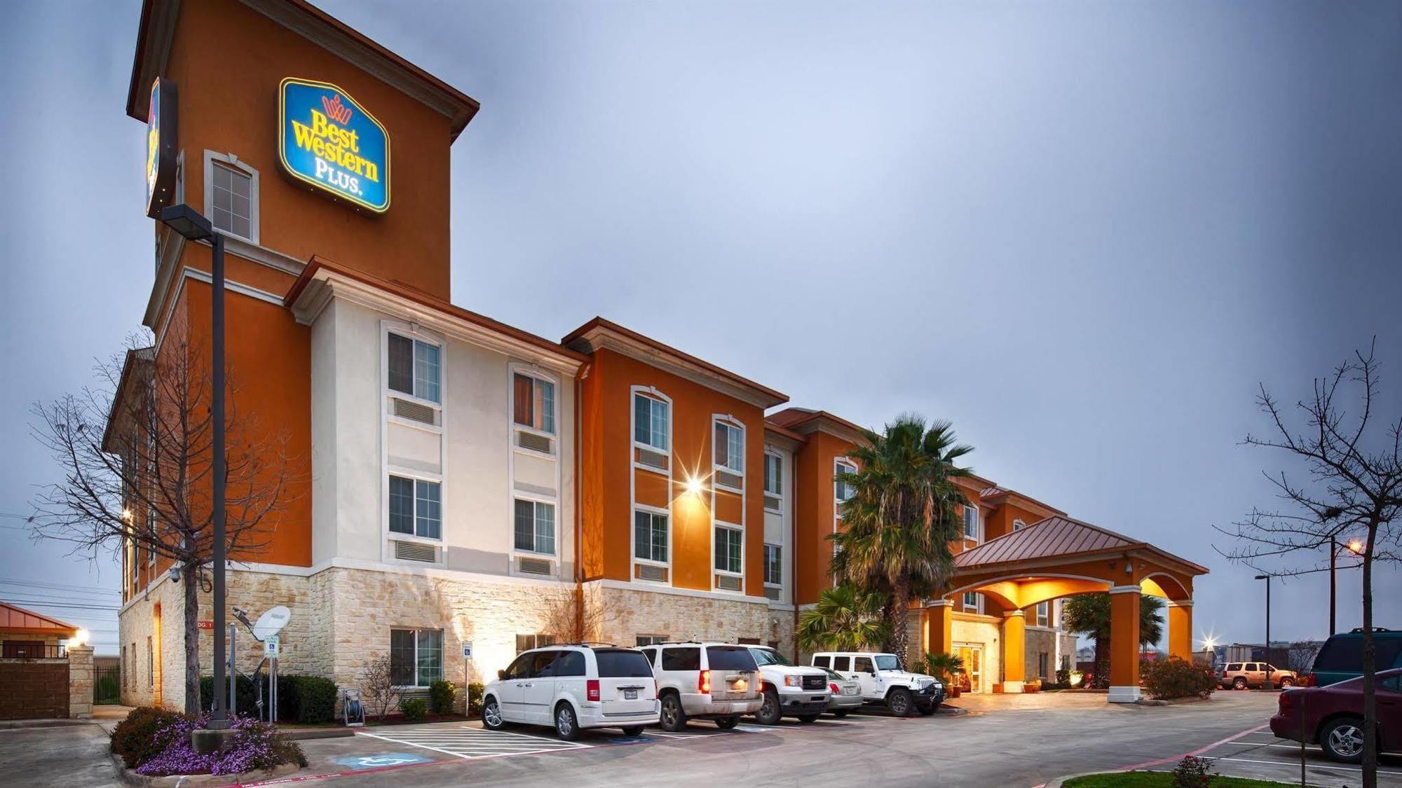 Hotel Western East & San Antonio