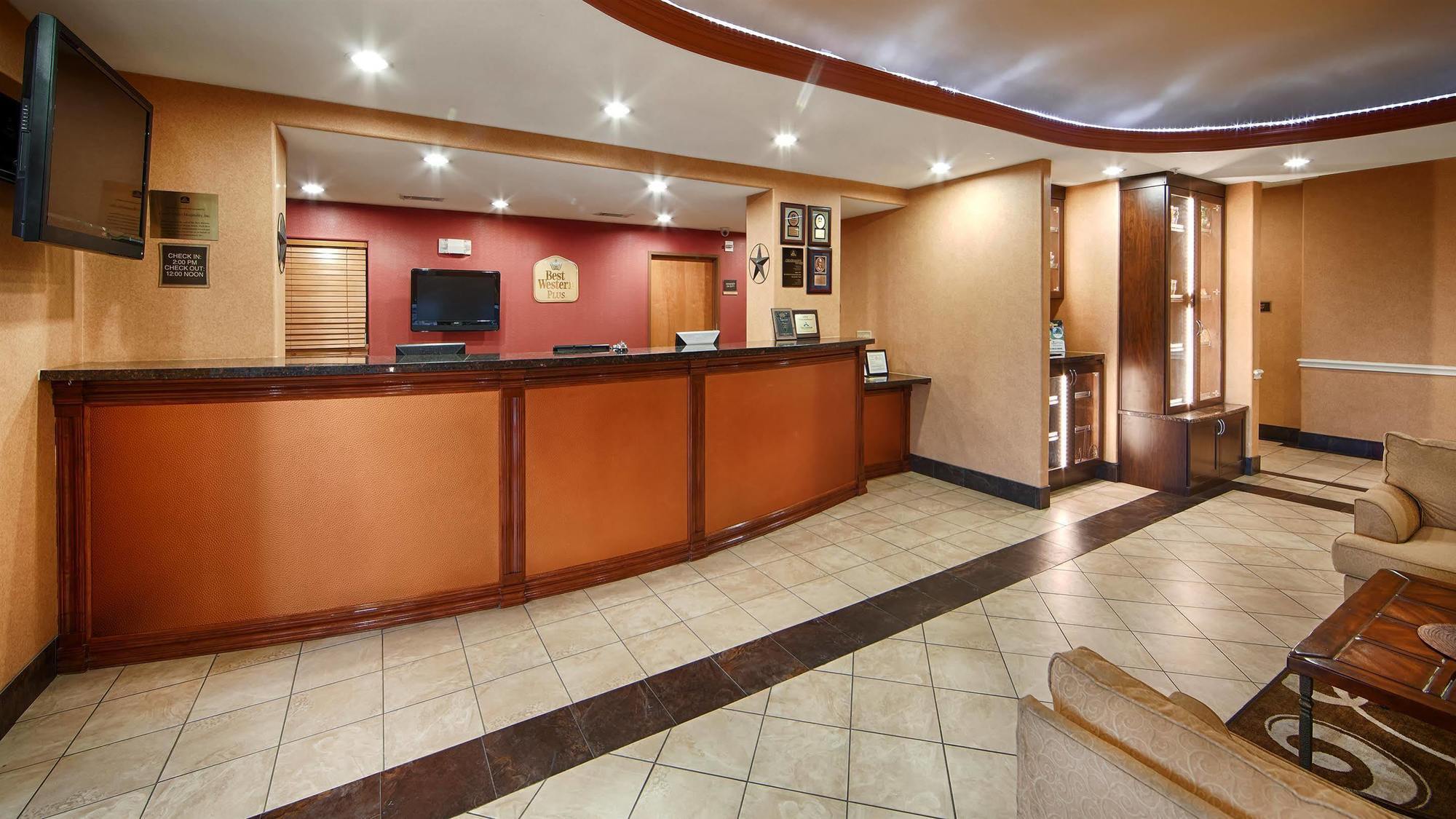 Western East & 3* San Antonio