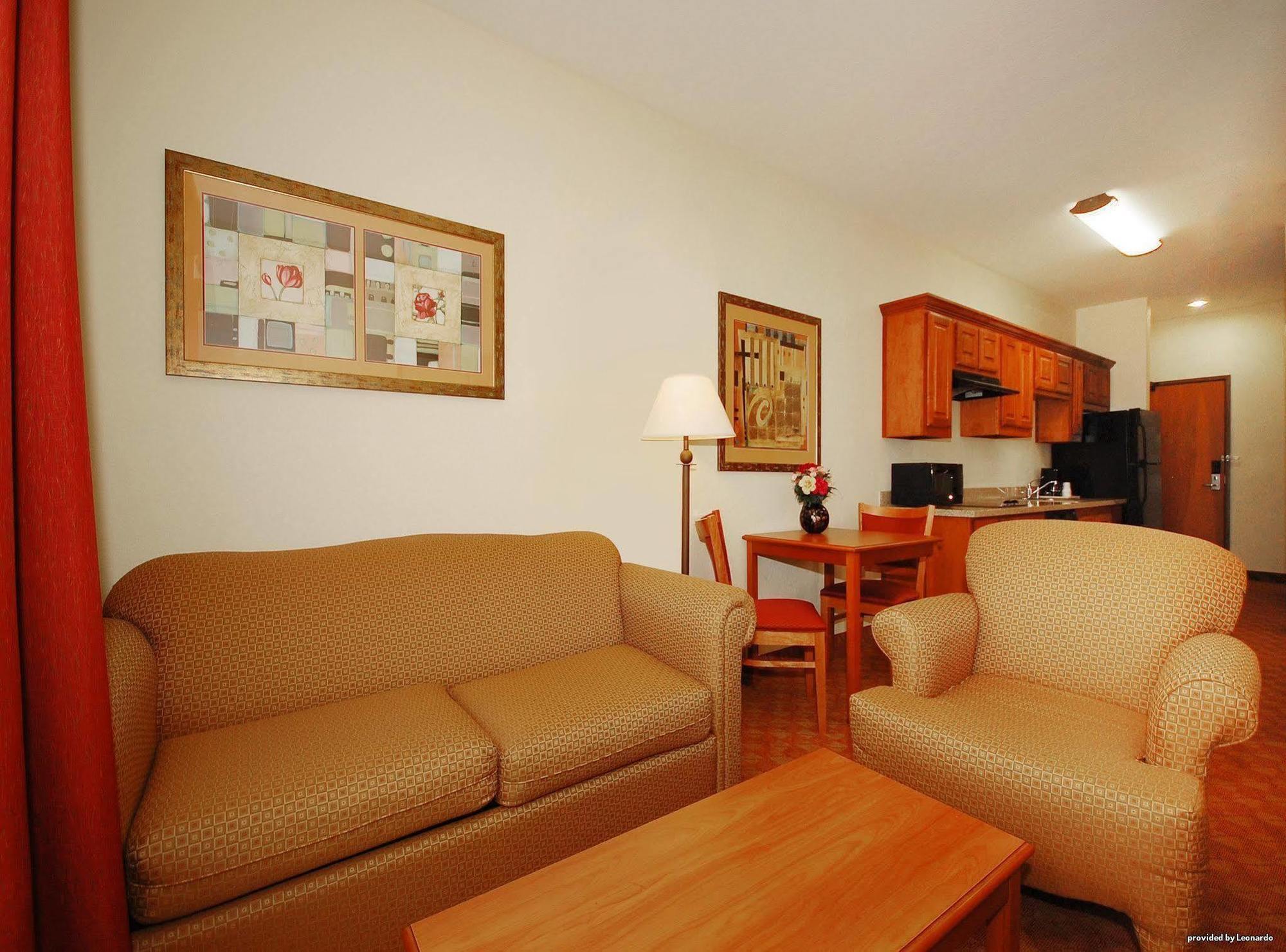 Western East & Hotel 3*