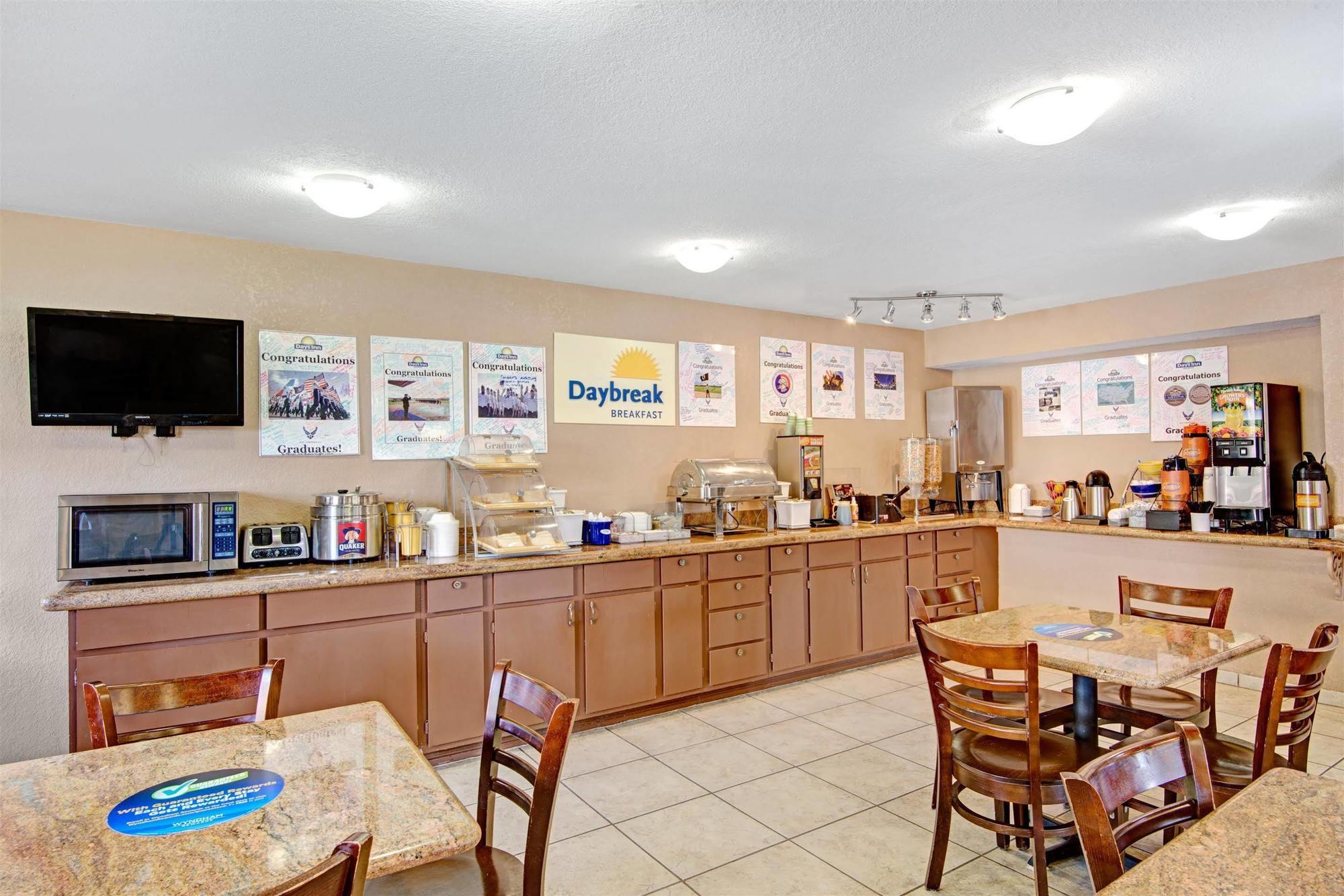 GreenTree Inn San Antonio/Lackland Air Force Base *