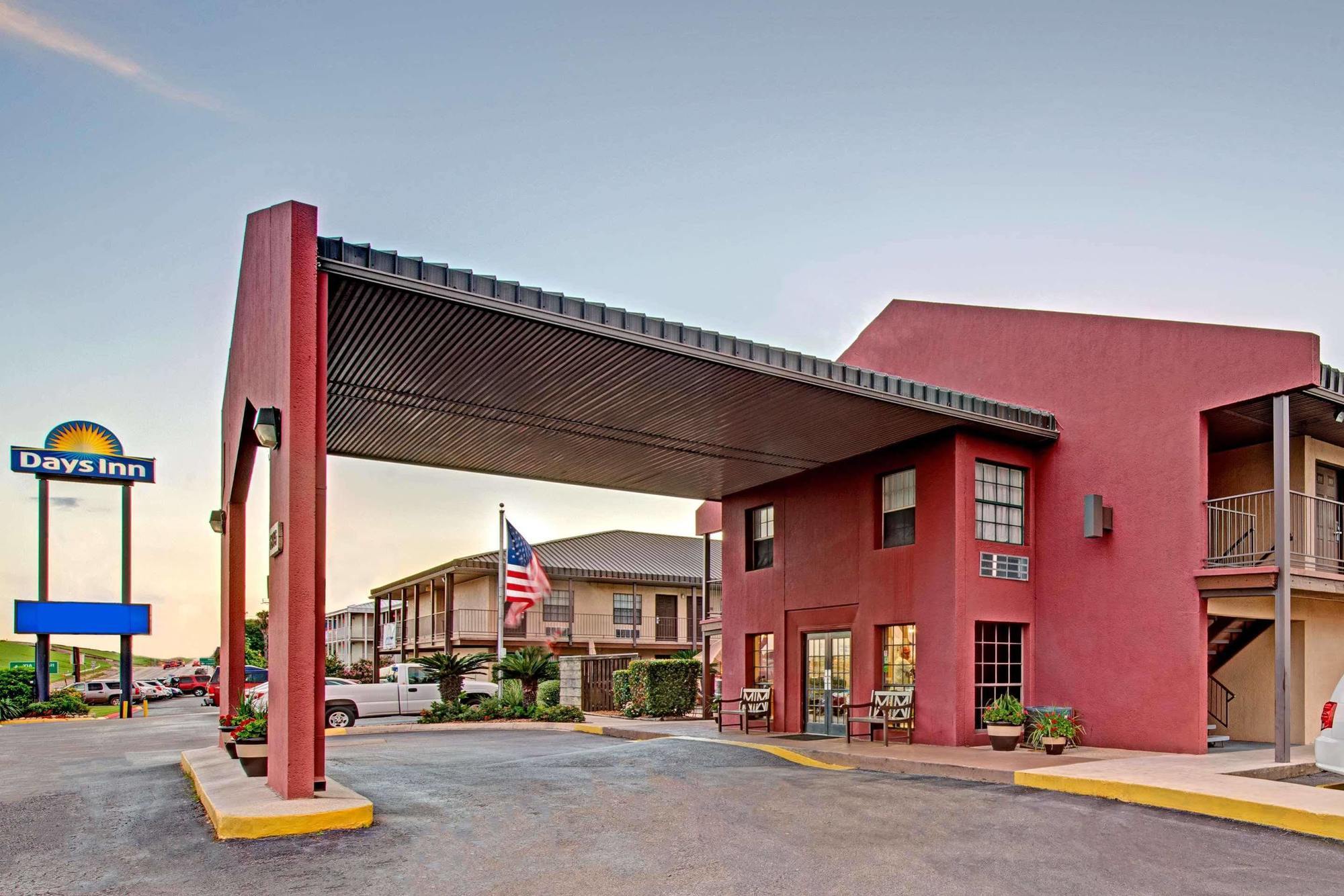 GreenTree Inn San Antonio/Lackland Air Force Base Hotel San Antonio