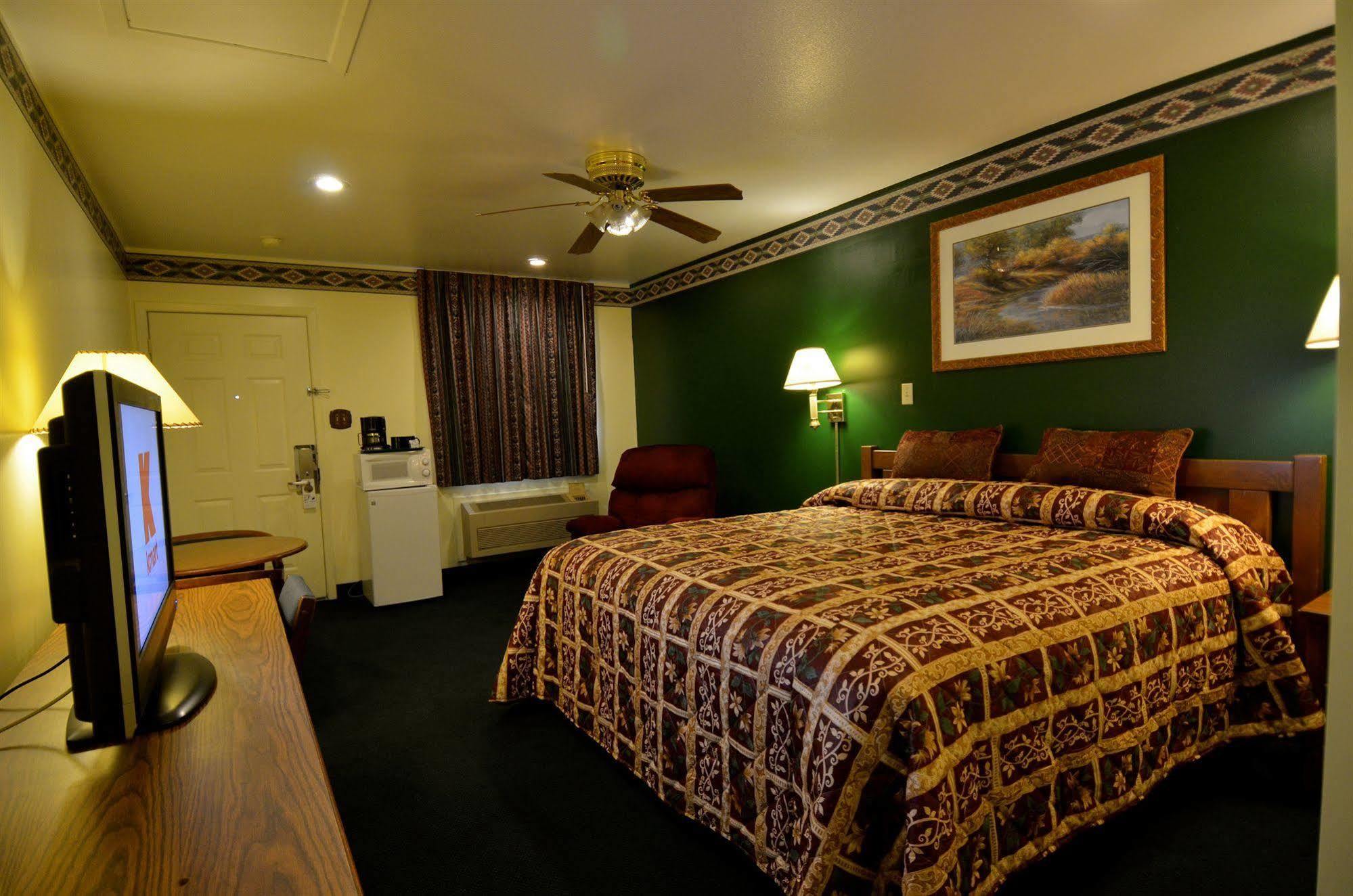 Motel Americas Value Downtown Riverwalk