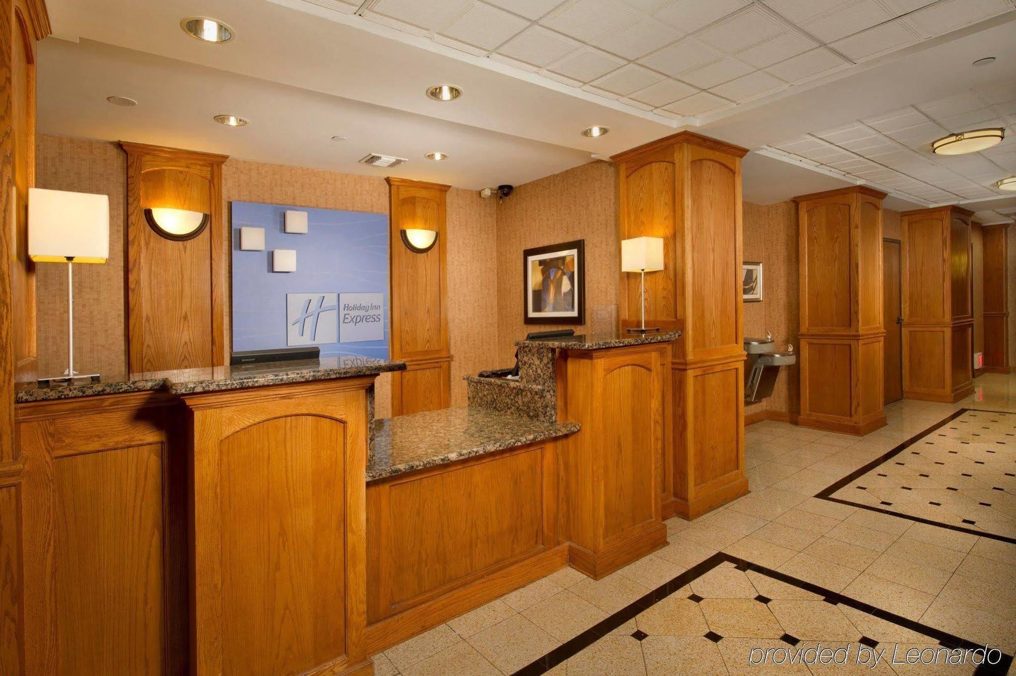 Hotel Express North Riverwalk Area By Ihg San Antonio