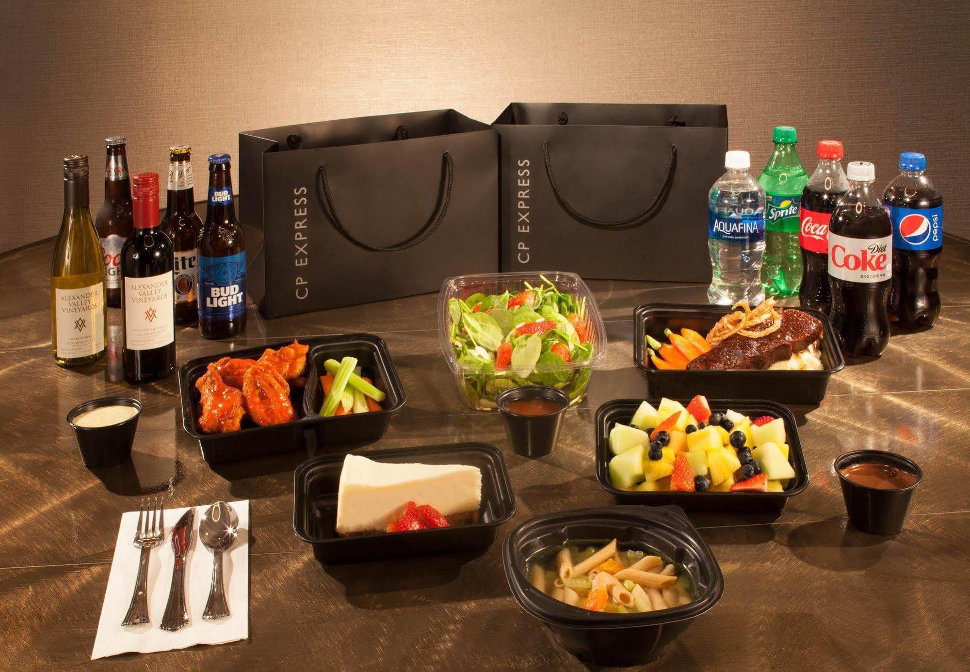 Hotel Marriott Plaza 4*