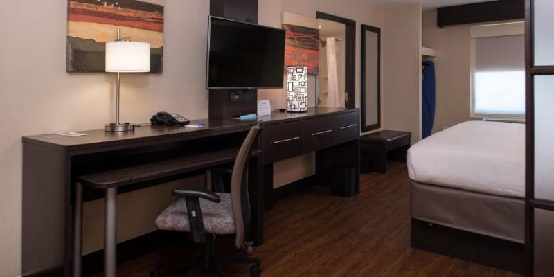 Hotel Express & Nw-medical Area By Ihg 3*