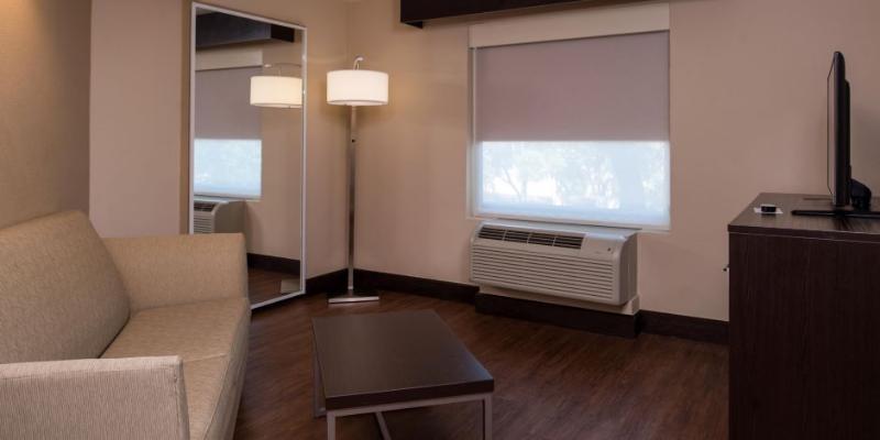Express & Nw-medical Area By Ihg
