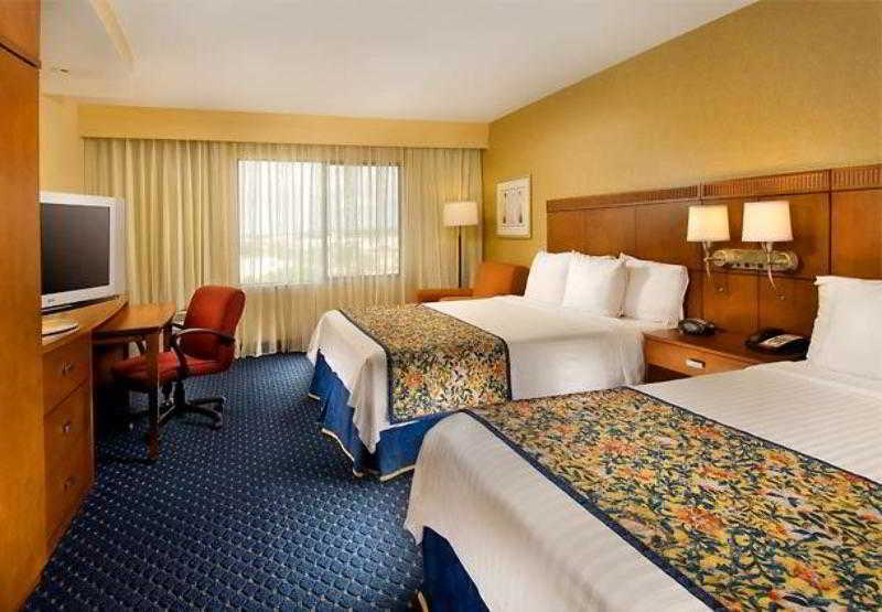 Courtyard By Marriott Seaworld/lackland Hotel