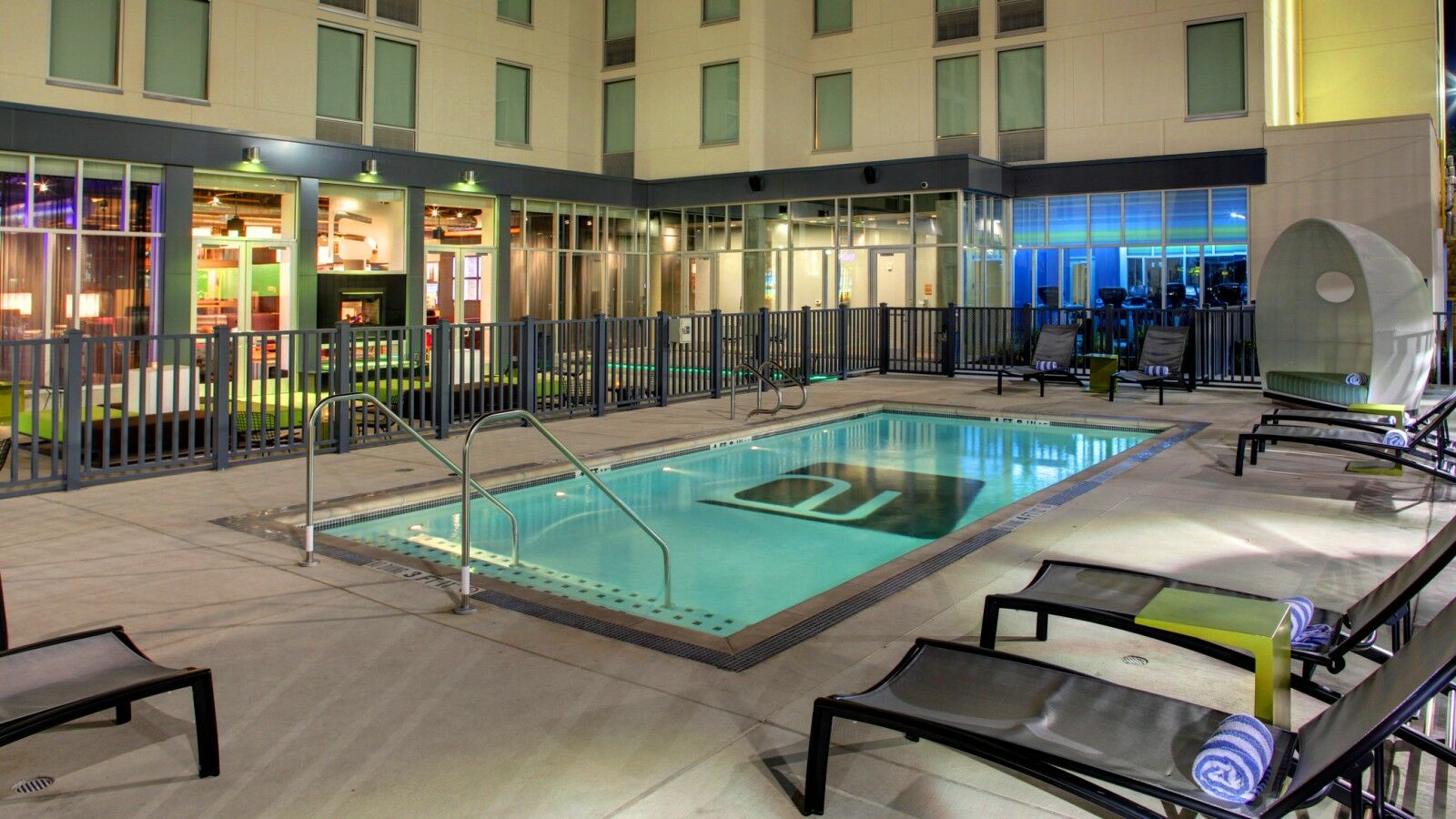 Hotel Aloft Airport San Antonio