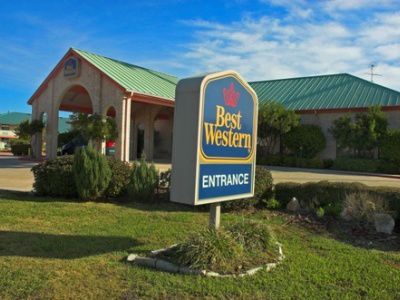Surestay By Western Fiesta 3*