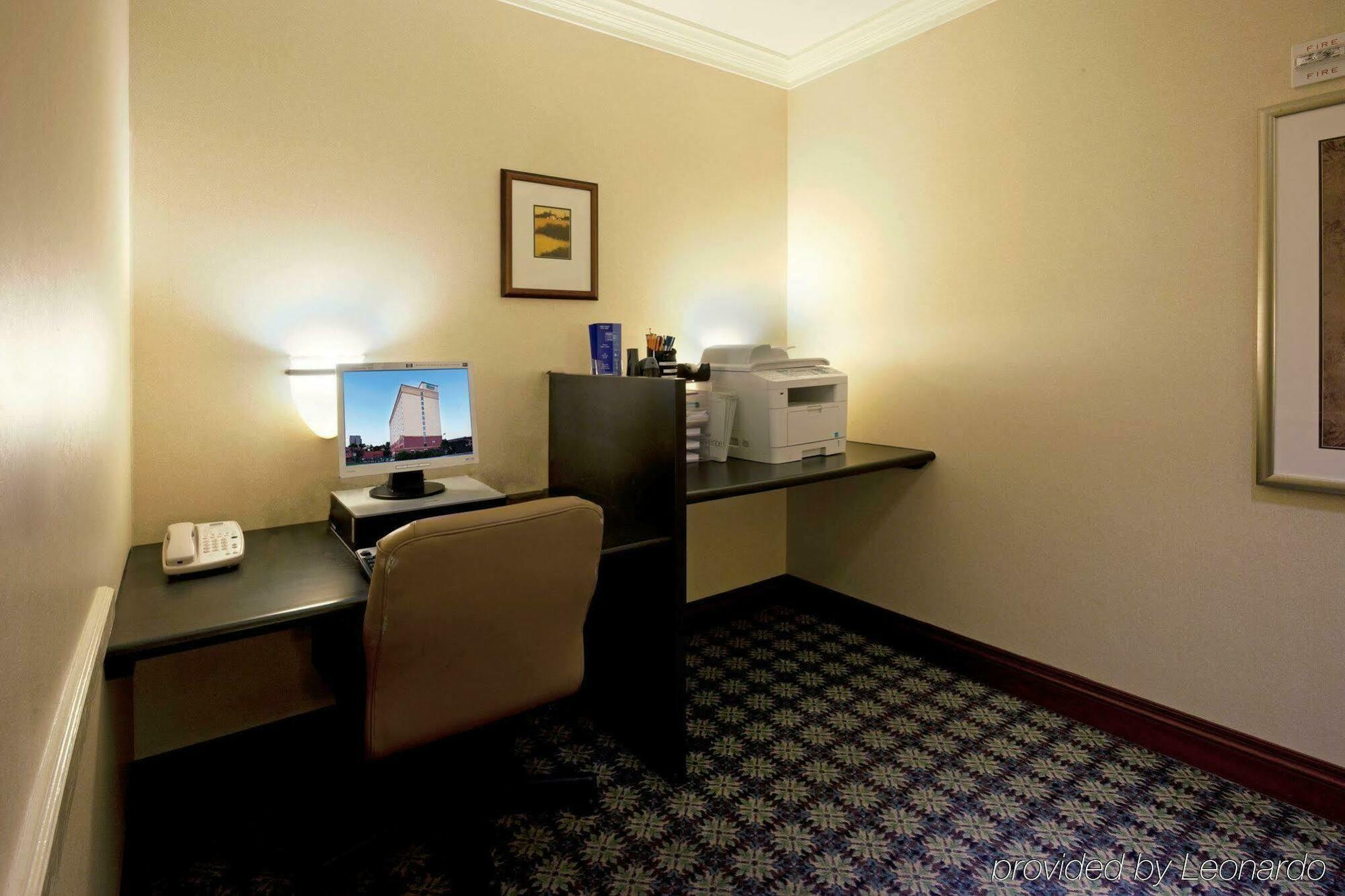 Staybridge Downtown Convention Center By Ihg 3*