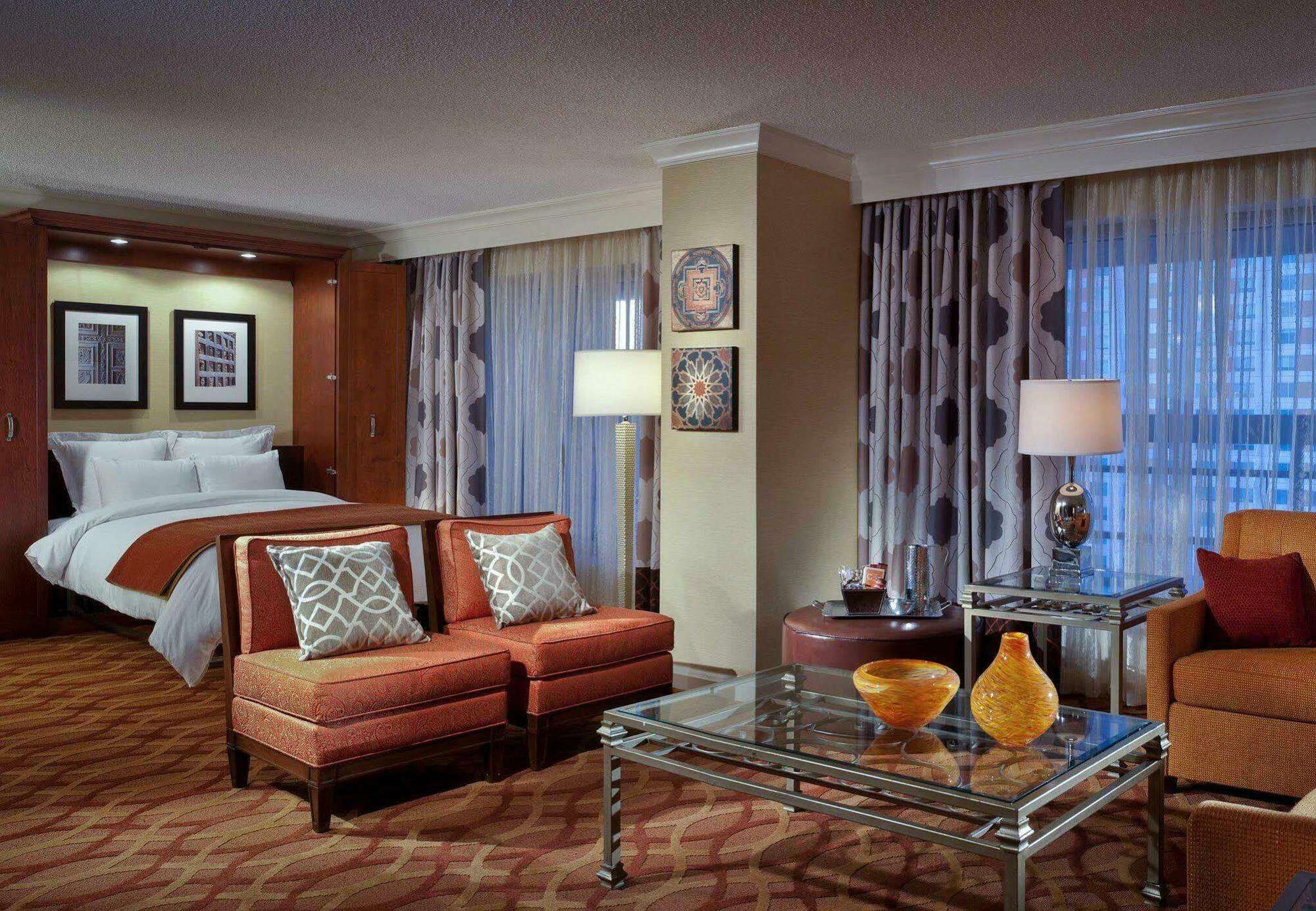 Marriott Rivercenter On The River Walk 4*