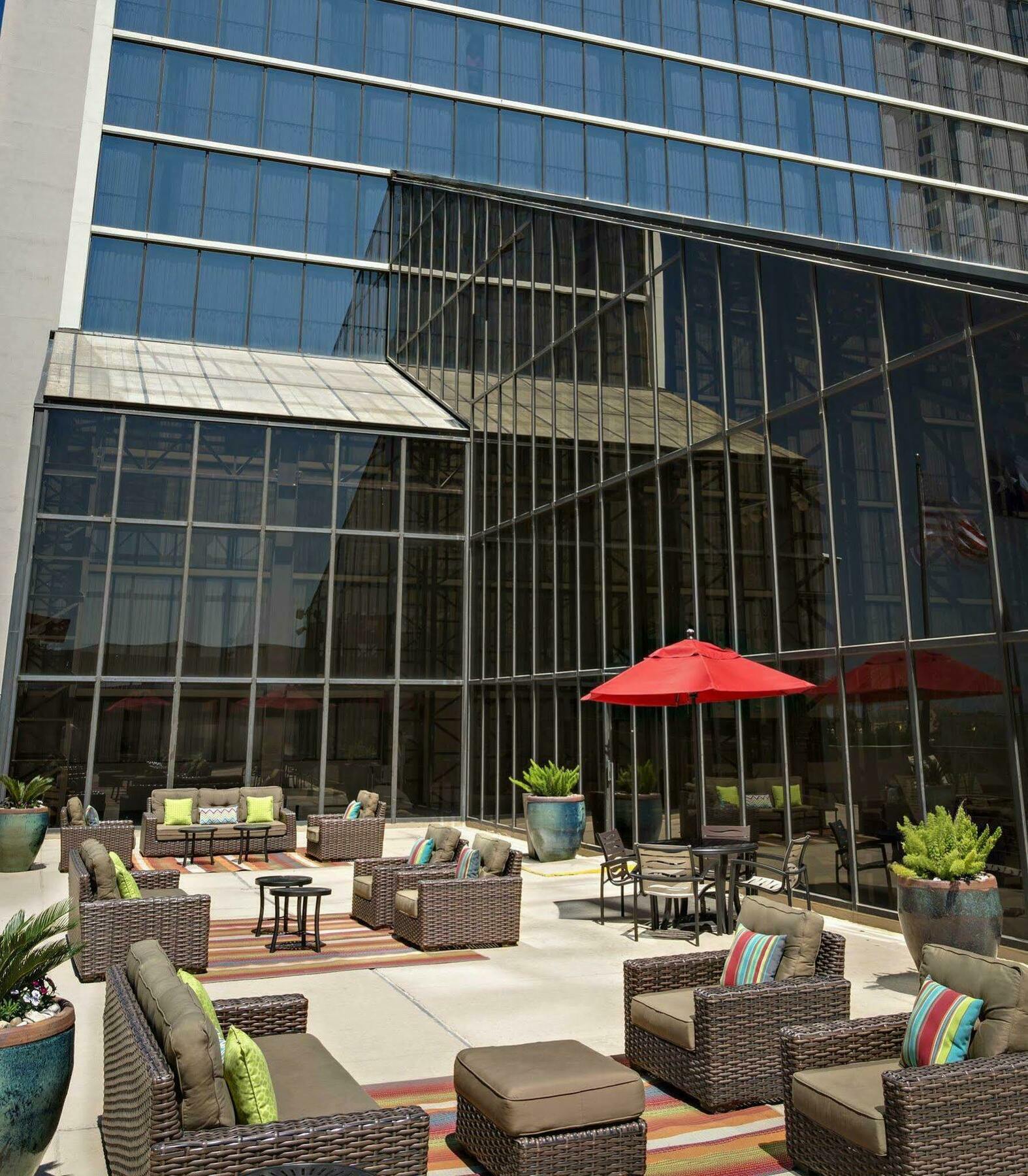Marriott Riverwalk Hotel
