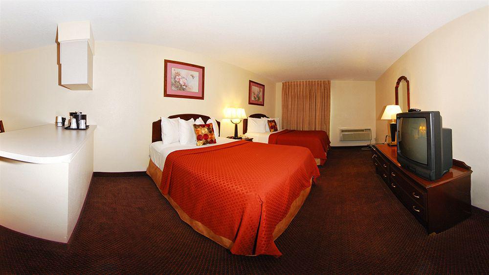 Hotel Surestay By Western Fiesta