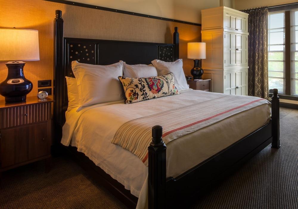 Hotel Emma At Pearl On The Riverwalk 5*