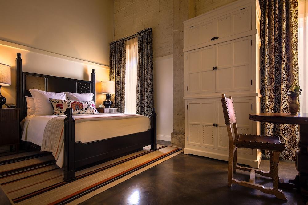 Emma At Pearl On The Riverwalk Hotel 5*